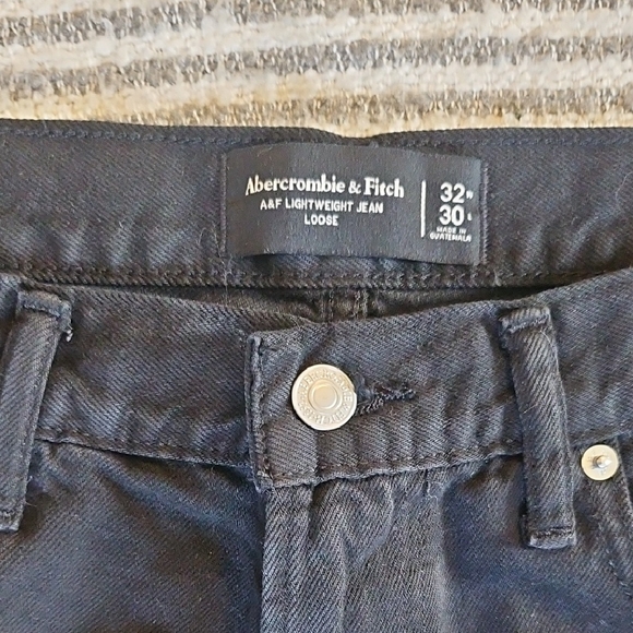 Abercrombie & Fitch Men's Black Lightweight Loose Jeans 32X30 Never Worn Zip Fly - Picture 2 of 5